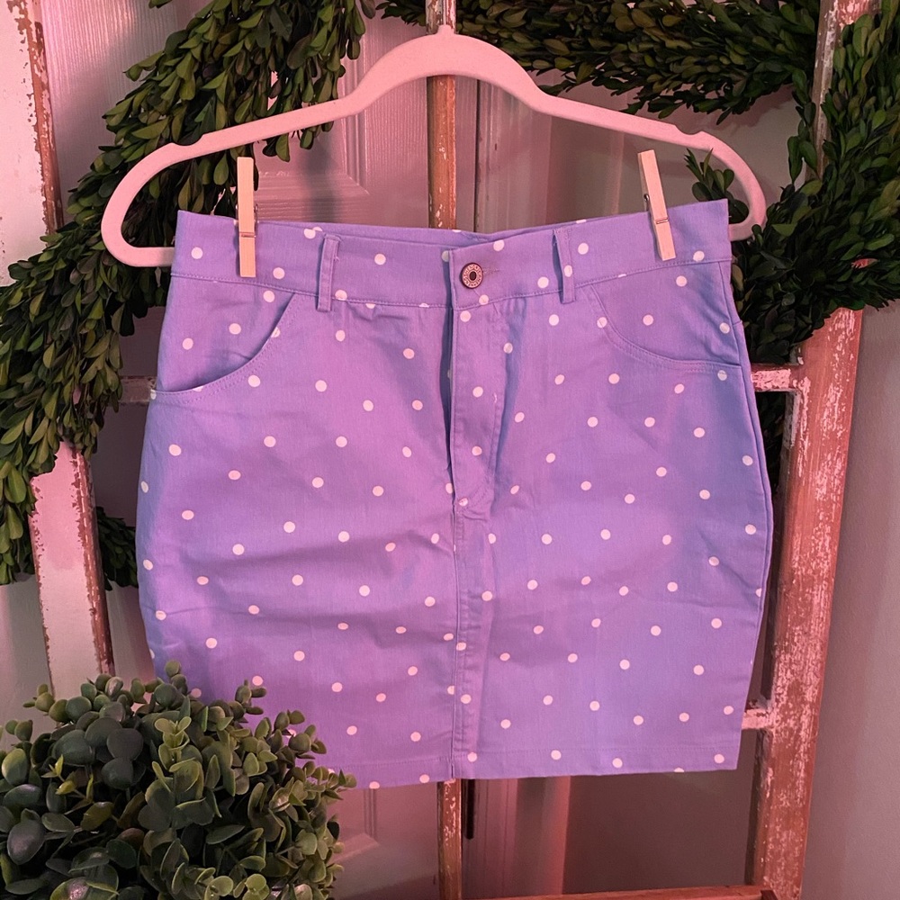 Medium stretchy polka dot skirt